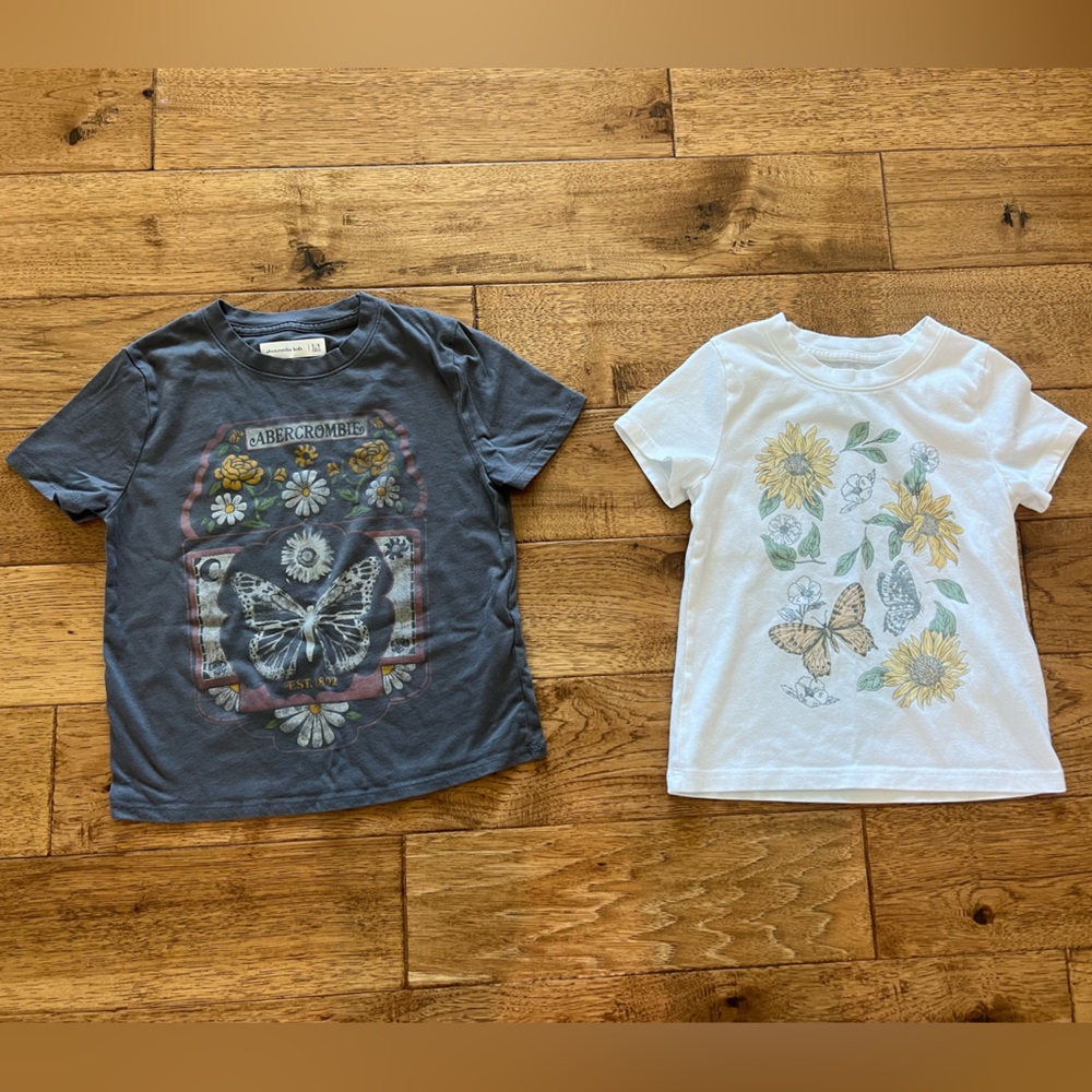 Abercrombie Kids Gray and White Short Sleeve Tees